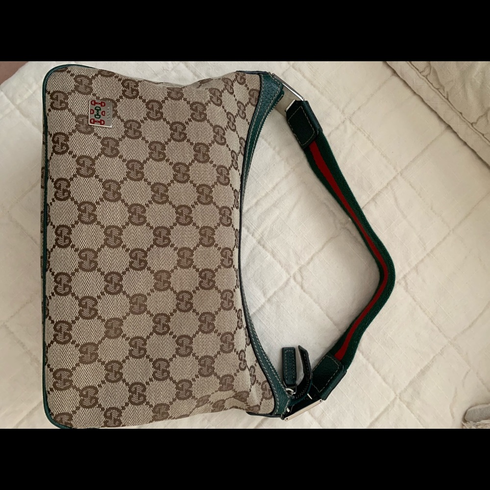 GUCCI PURSE - Picture 1 of 4